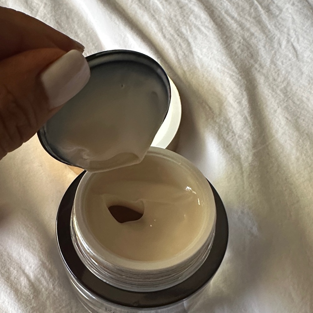 Estee Lauder Re-Nutriv Ultimate Diamond Cream - Advanced Night Repair Bundle - Picture 6 of 11